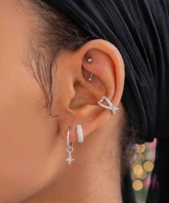 Astrid & Miyu Earrings Etched Star Hoops In Silver 11 Astrid & Miyu Earrings Etched Star Hoops In Silver