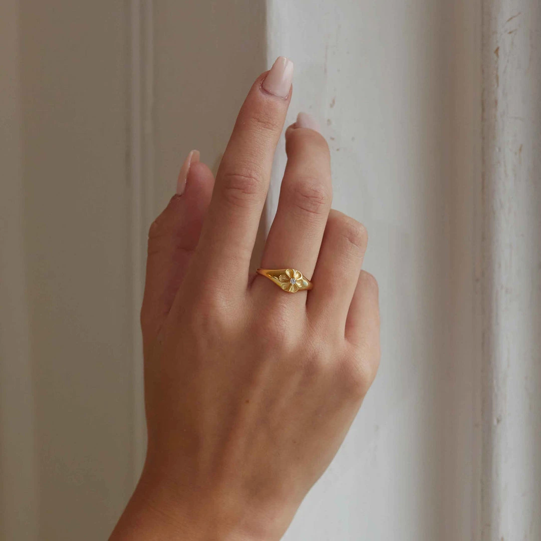 Astridandmiyu Sale Flora Signet Ring In Gold 8 Astridandmiyu Sale Flora Signet Ring In Gold