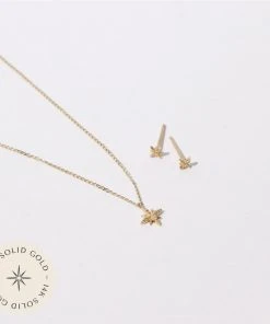 Astrid & Miyu Star Stacking Set In Solid Gold Earrings