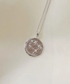 Astrid & Miyu Gemini Zodiac Pendant Necklace In Silver Zodiac Necklaces 14 Astrid & Miyu Gemini Zodiac Pendant Necklace In Silver Zodiac Necklaces