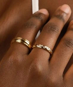 Astrid & Miyu Ripple Ring In Gold Sale
