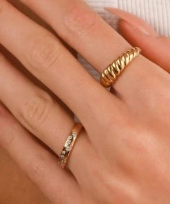 Astrid & Miyu Gleam Ring In Gold Sale