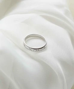 Astrid & Miyu Gleam Ring In Silver