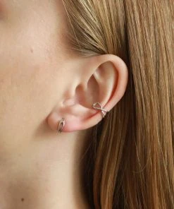Astrid & Miyu Earrings Infinite Ear Cuff In Silver