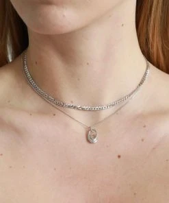 Astrid & Miyu Sale Infinite Pendant Necklace In Silver