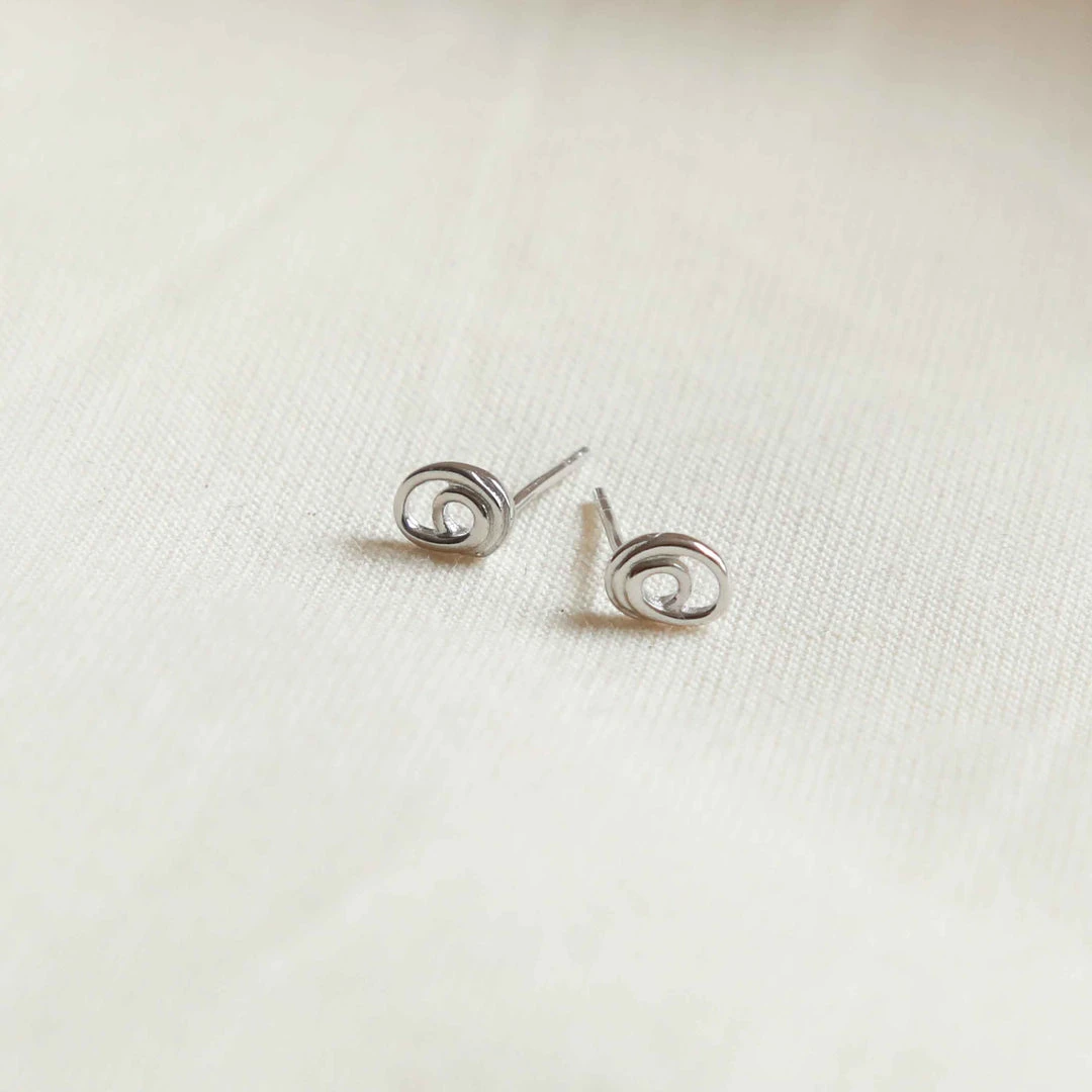Astrid & Miyu Infinite Stud Earrings In Silver Sale 5 Astrid & Miyu Infinite Stud Earrings In Silver Sale