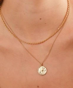 Astrid & Miyu Scorpio Zodiac Pendant Necklace In Gold 17 Astrid & Miyu Scorpio Zodiac Pendant Necklace In Gold