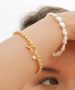 Astridandmiyu Wreath T-Bar Chunky Bracelet In Gold