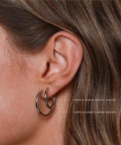 Astrid & Miyu Earrings Simple Hinge Small Hoops In Silver