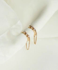 Astrid & Miyu Best Sellers Twilight Chain Huggies In Gold 8 Astrid & Miyu Best Sellers Twilight Chain Huggies In Gold