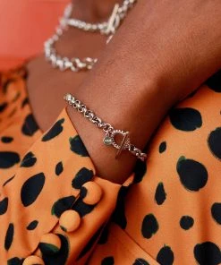 Astridandmiyu Wreath T-Bar Chunky Bracelet In Silver 10 Astridandmiyu Wreath T-Bar Chunky Bracelet In Silver