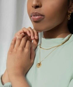 Astrid & Miyu Wreath Locket Pendant Necklace In Gold Sale